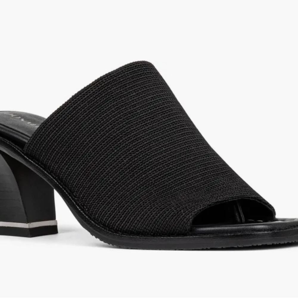 Donald Pliner Jaylyn Black Slide Sandals Knit Toe Post Size 9.5M